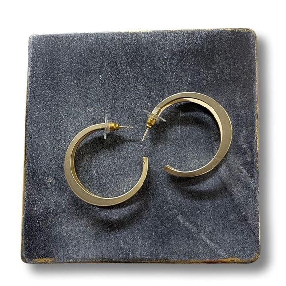 Large Double Row Hoop Earrings in Gold - NWT - Picture 5 of 8